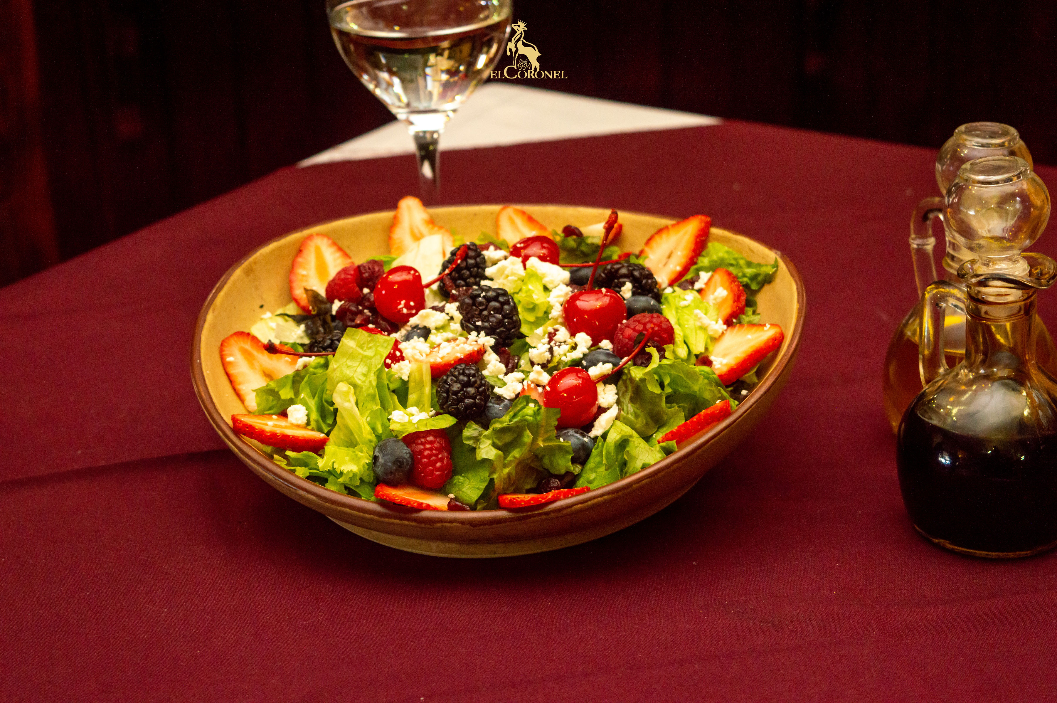 Ensalada Frutos Rojos – Restaurante El Coronel, Ocoyoacac